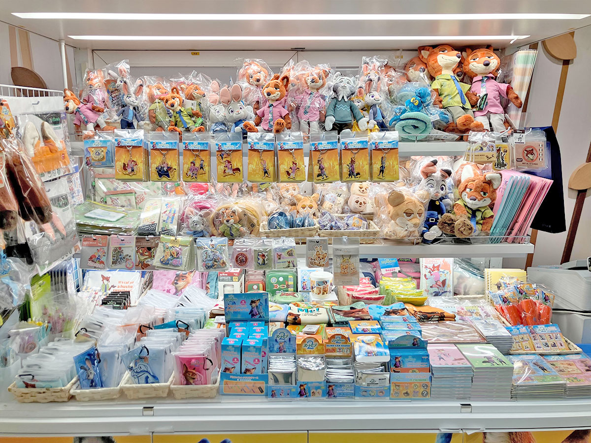 期間限定出品キャラクターグッズ、メモ雑貨等色々大量まとめ売り ZOOTOPIA 2 POP UP STORE＠東京駅ワゴン｜イベント｜株式会社マリモ