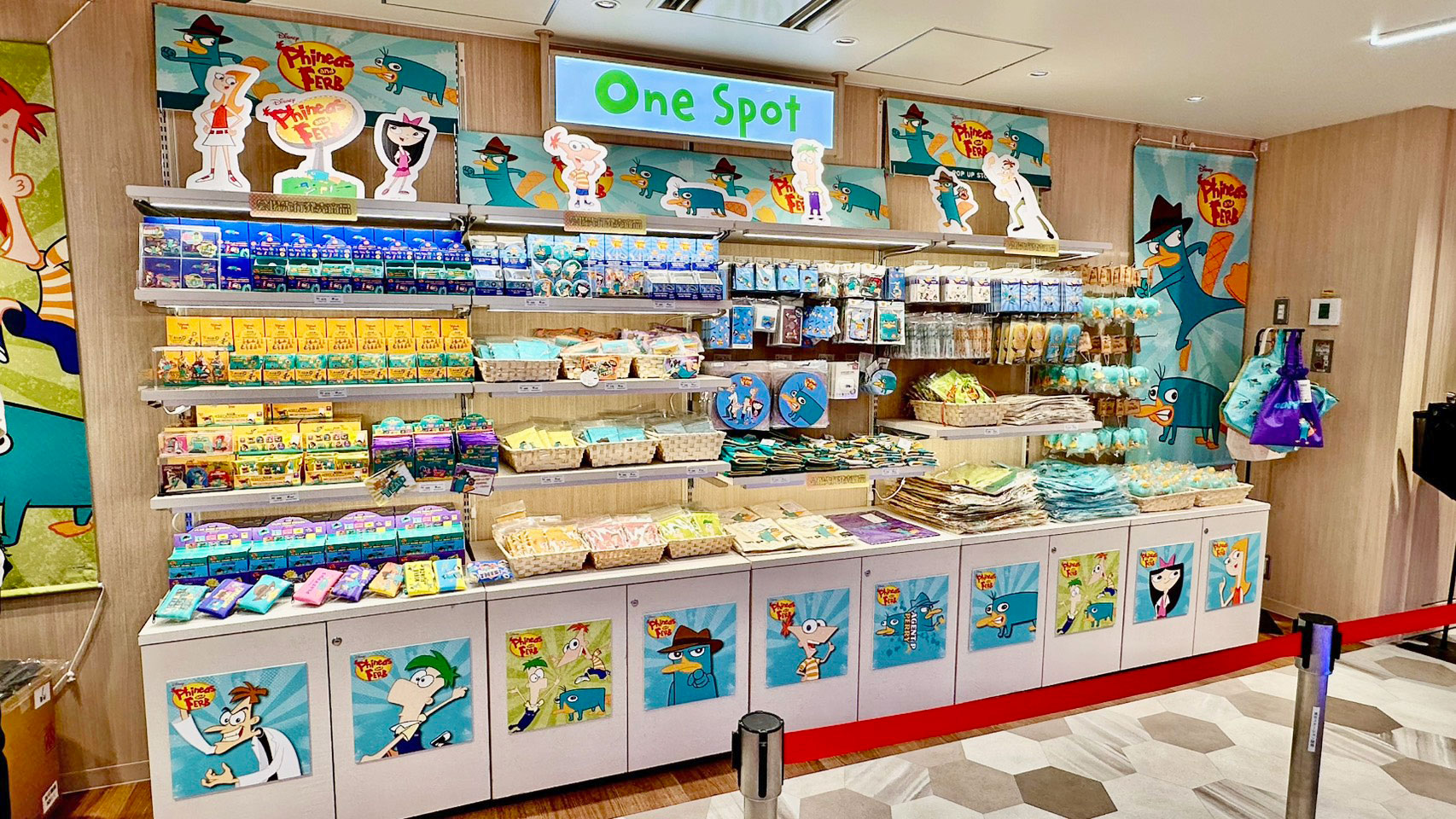 ディズニー フィニアスとファーブ」POP UP STORE ＠東京駅One Spot